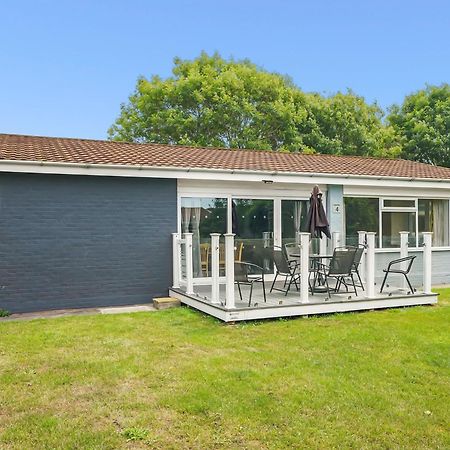 Hotel Broadlands Park And Marina Pakefield Esterno foto