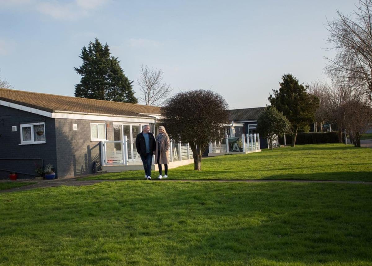 Hotel Broadlands Park And Marina Pakefield Esterno foto
